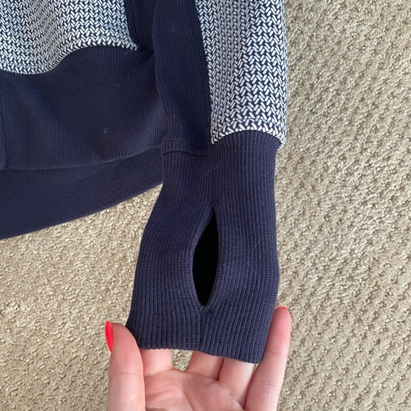 Rare Lululemon Zip Up Jacket - Picture 2 of 5